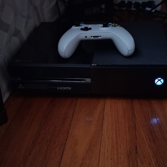 Gaming Bundle - Picture 2 of 16